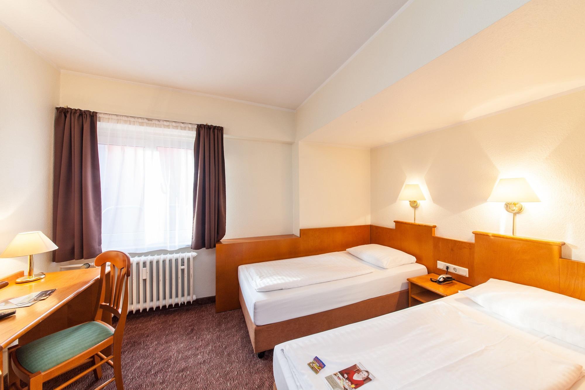 Novum Hotel Ahl Meerkatzen Köln Altstadt Exterior foto