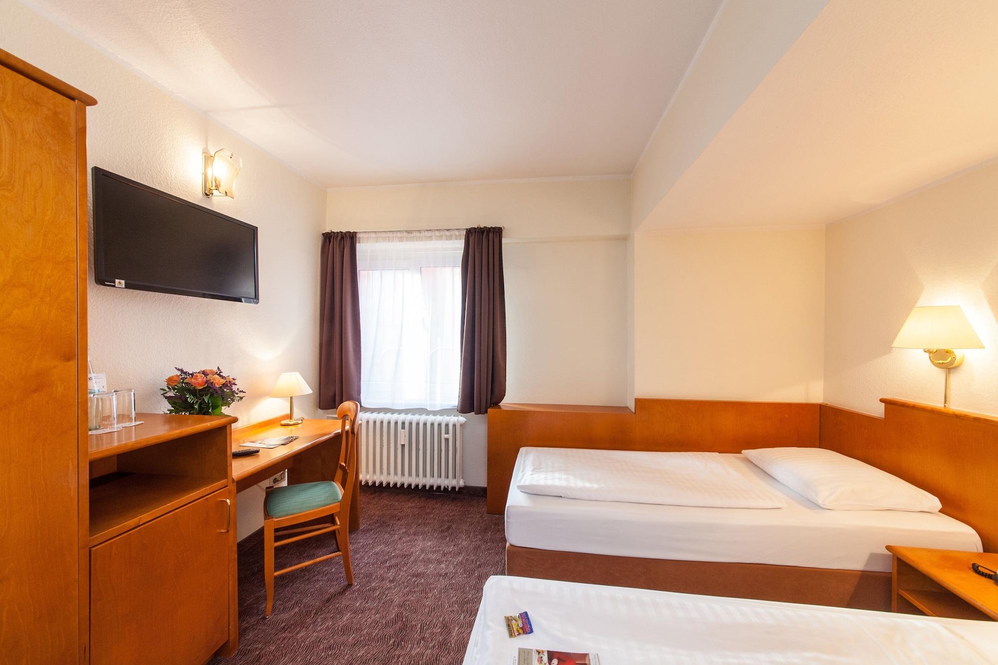 Novum Hotel Ahl Meerkatzen Köln Altstadt Exterior foto
