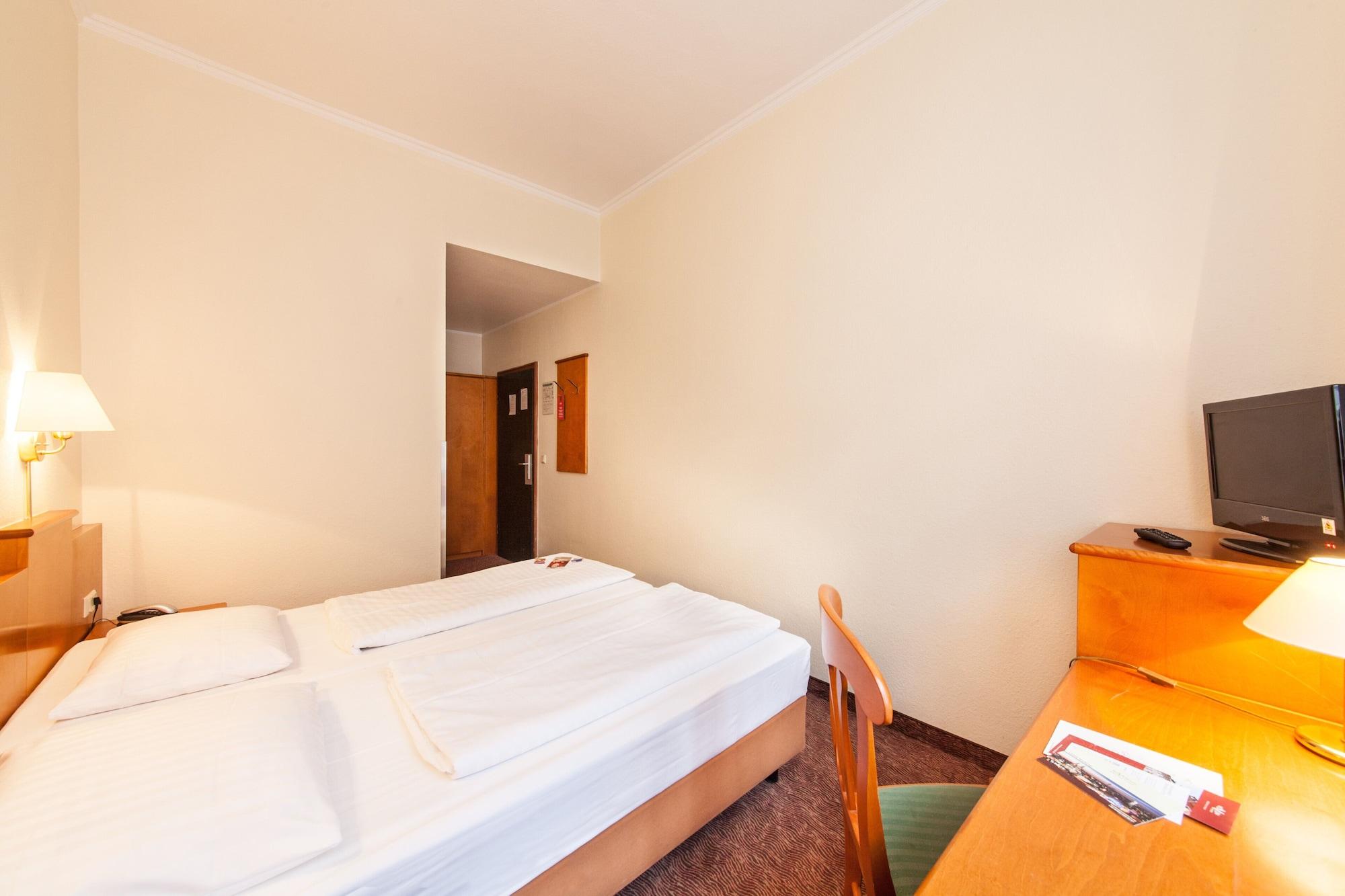 Novum Hotel Ahl Meerkatzen Köln Altstadt Exterior foto