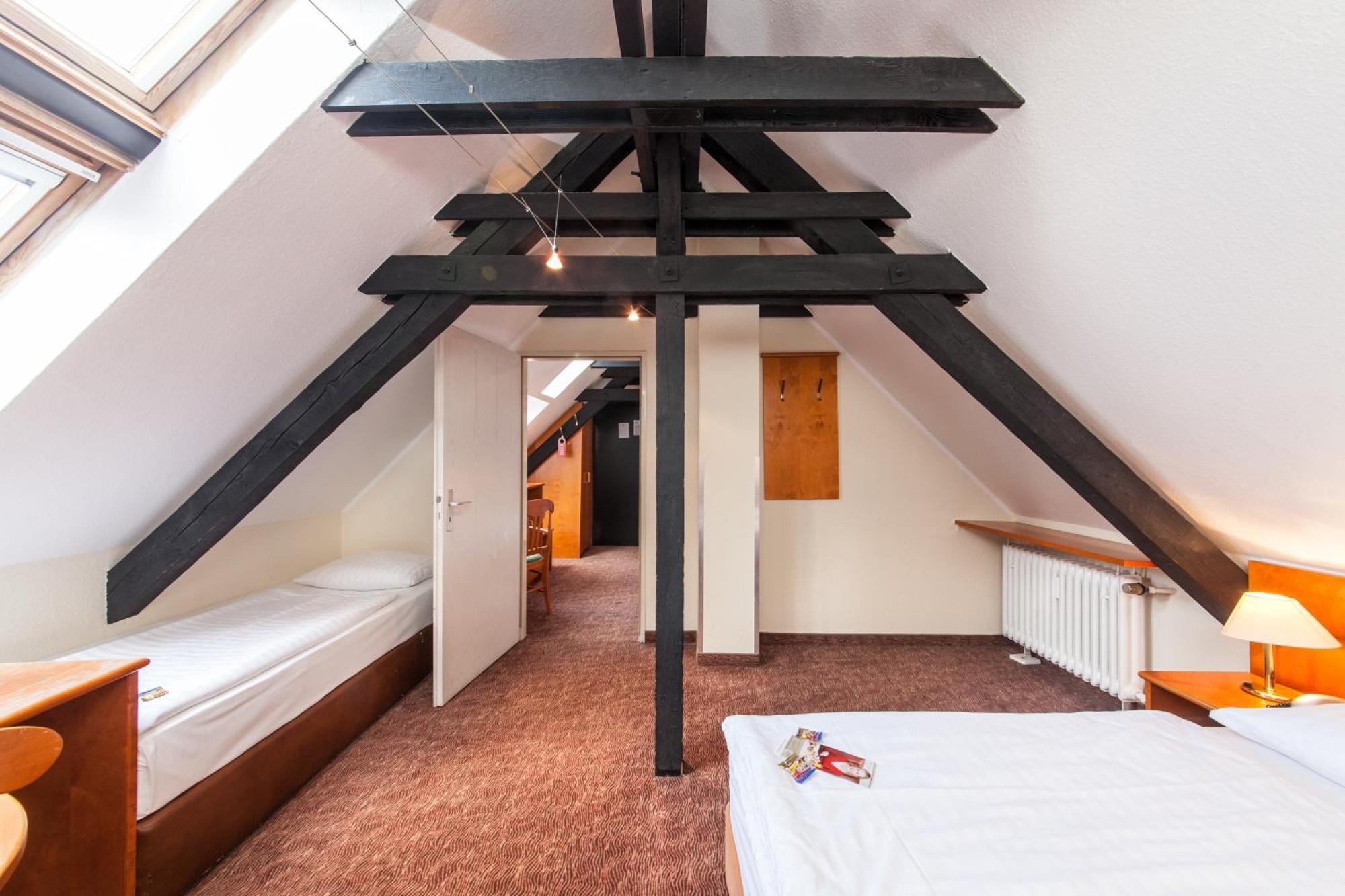 Novum Hotel Ahl Meerkatzen Köln Altstadt Exterior foto
